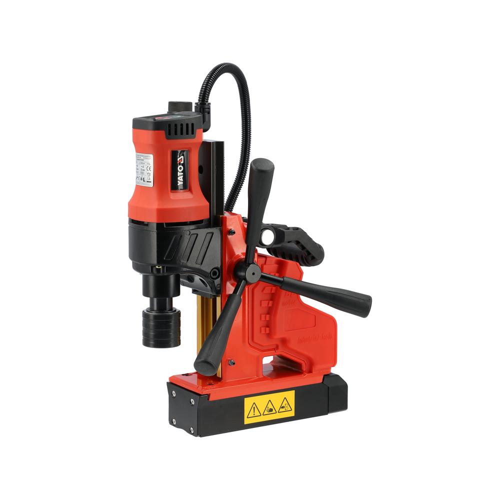 Yato akkumagneettiporakone 18V edestä