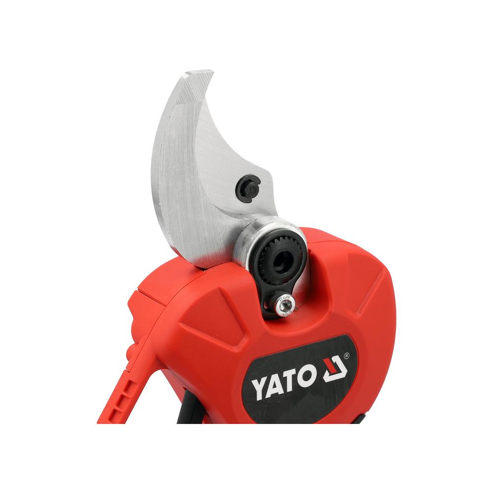 Yato Akkuoksasakset 18V 40 mm sarja 2 Ah akku ja laturi terät avattuna
