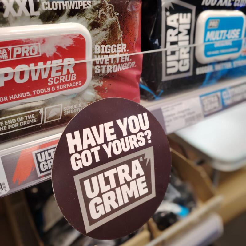 UltraGrime pop-up hyllytarra hyllyn reunassa